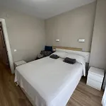 아파트 Lujoso Piso Enfrente De Playa De Fenals, 2 Terrazas